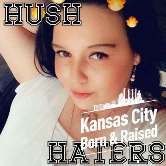 Meet your Posher, Katie - Picture 2 of 2